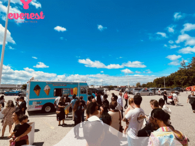 Magical Moments with a Holiday-Themed Ice Cream Truck1