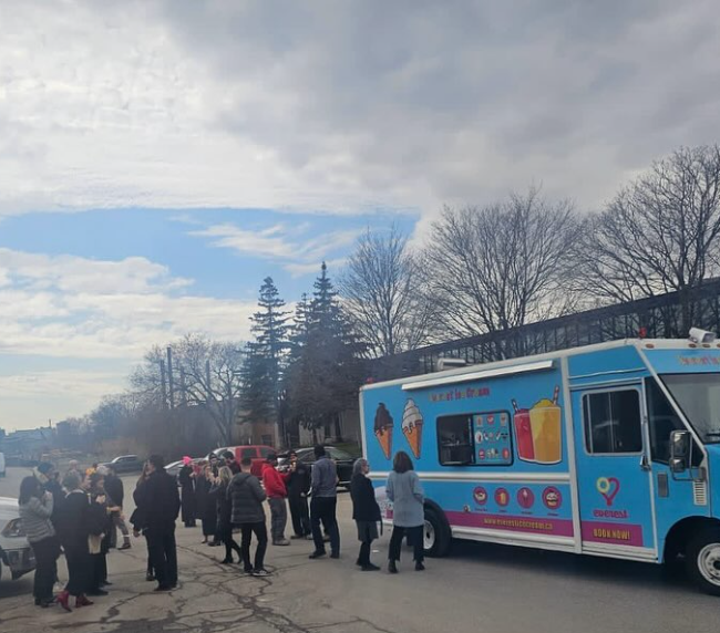 Ice Cream Truck for Festivals Thornhill: A Crowd-Pleasing Event Essential